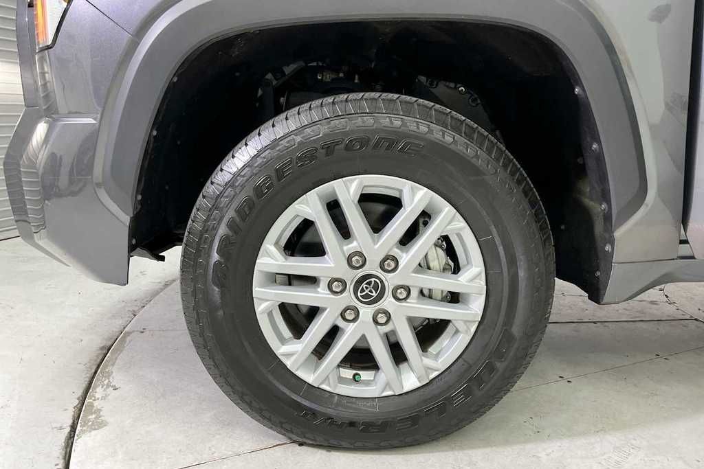 Thumbnail: 2023 Toyota Tundra - 5