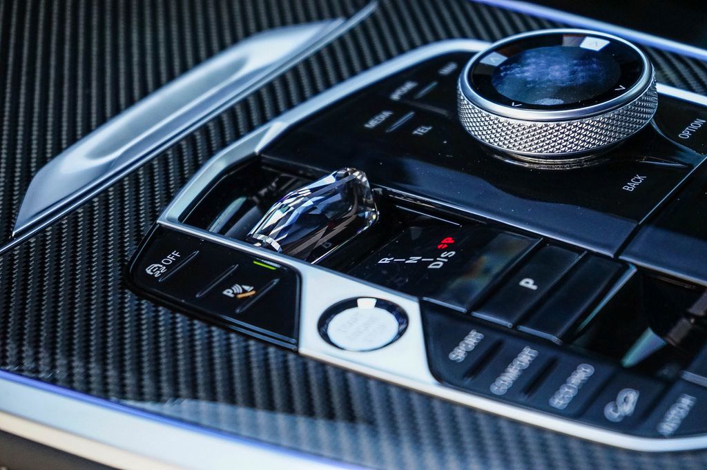Thumbnail: 2026 BMW X5 - 3