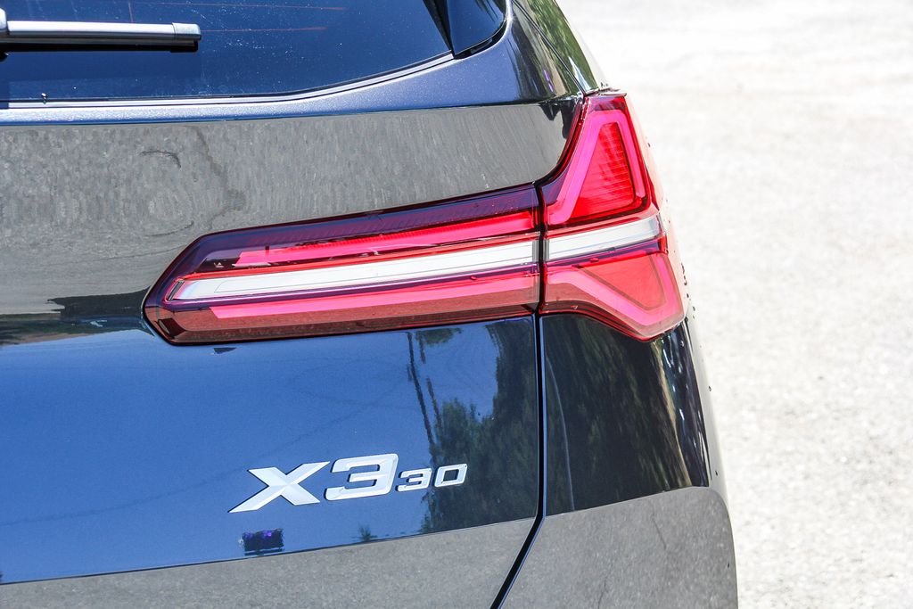 Thumbnail: 2025 BMW X3 - 22