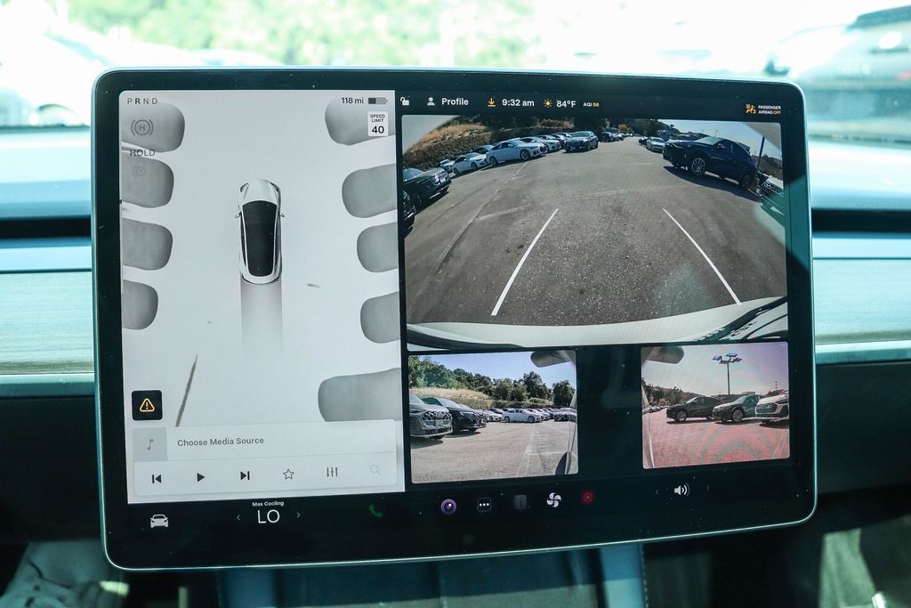 Thumbnail: 2023 Tesla Model 3 - 21