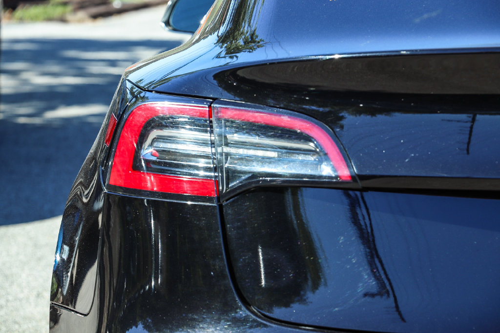 Thumbnail: 2020 Tesla Model 3 - 16