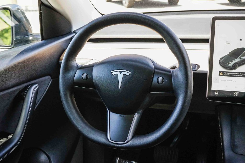 Thumbnail: 2021 Tesla Model Y - 11