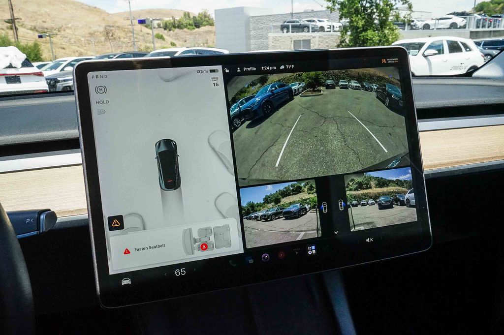 Thumbnail: 2021 Tesla Model Y - 24