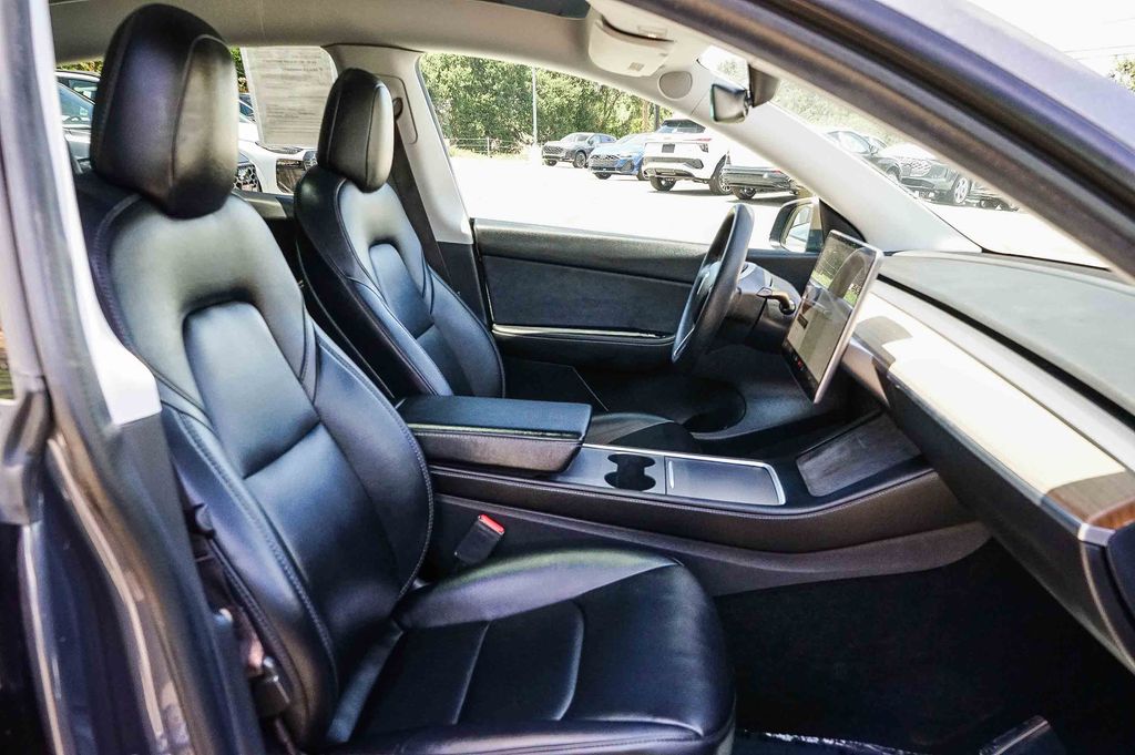 Thumbnail: 2021 Tesla Model Y - 8
