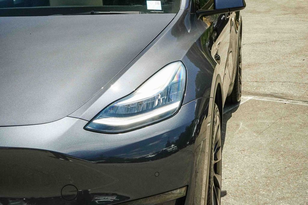 Thumbnail: 2021 Tesla Model Y - 17