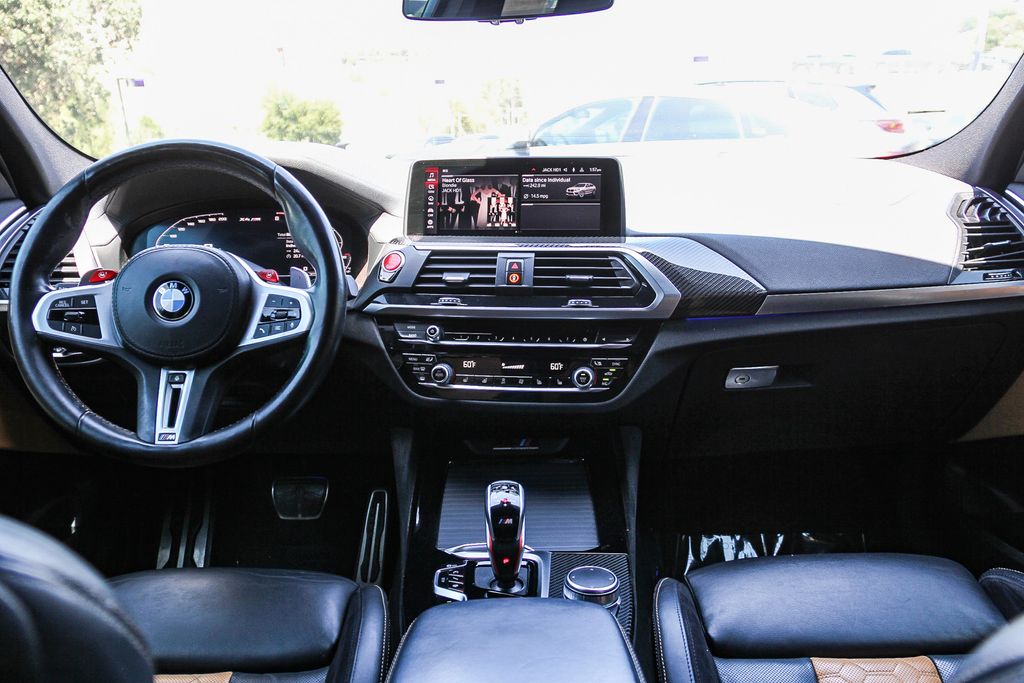 Thumbnail: 2021 BMW X4 - 2