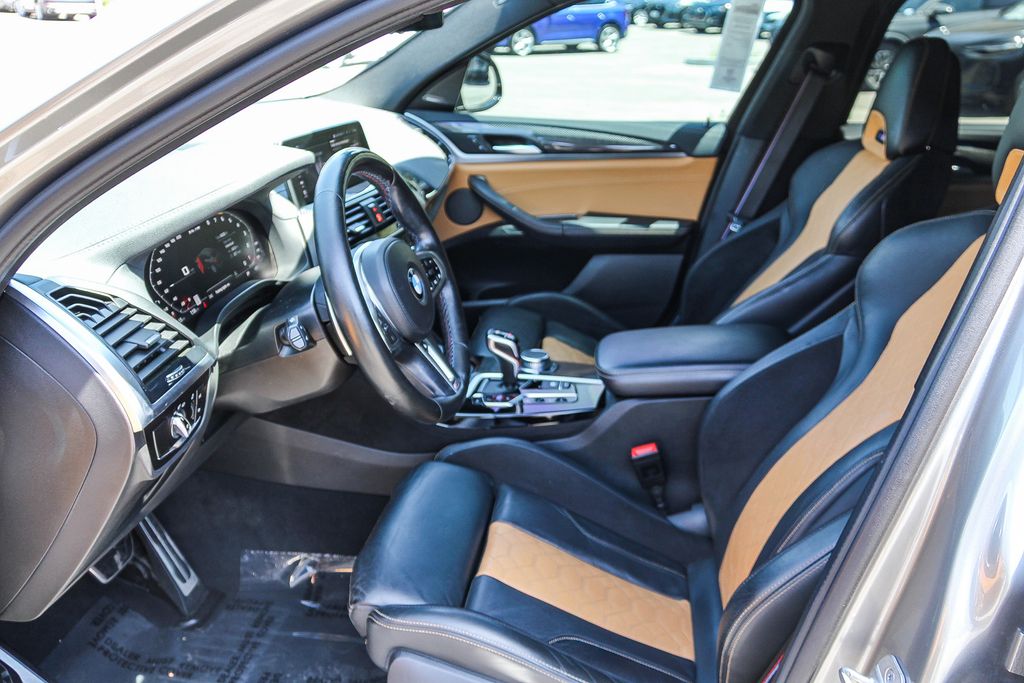 Thumbnail: 2021 BMW X4 - 10