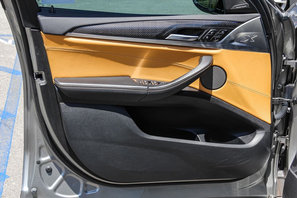 Thumbnail: 2021 BMW X4 - 26