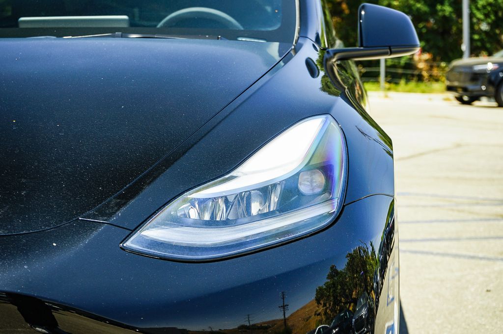 Thumbnail: 2025 Tesla Model Y - 17