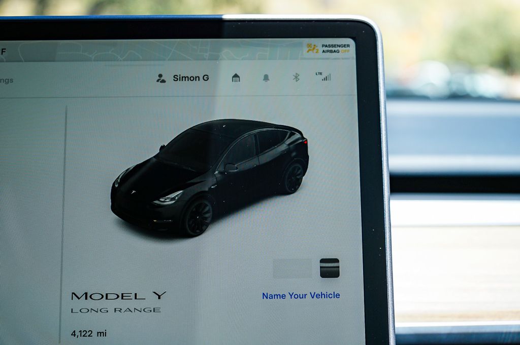 Thumbnail: 2025 Tesla Model Y - 24