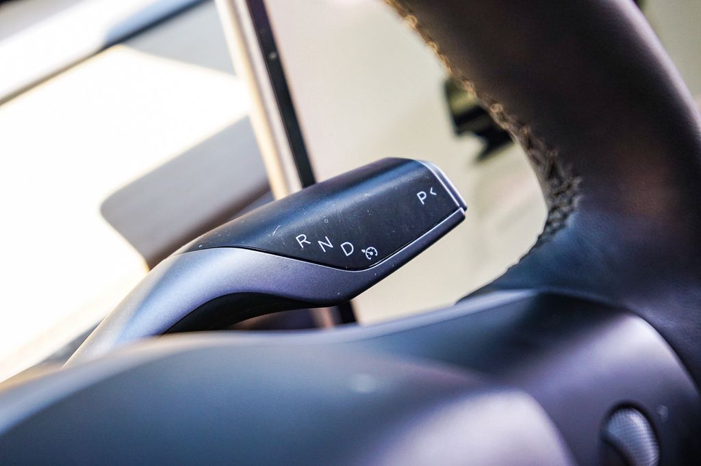 Thumbnail: 2022 Tesla Model Y - 14