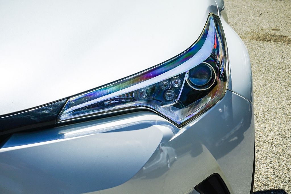Thumbnail: 2019 Toyota C-HR - 20