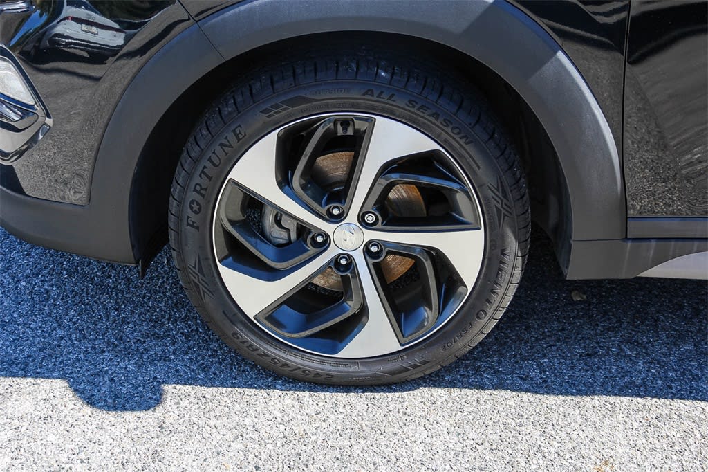 Thumbnail: 2017 Hyundai Tucson - 6