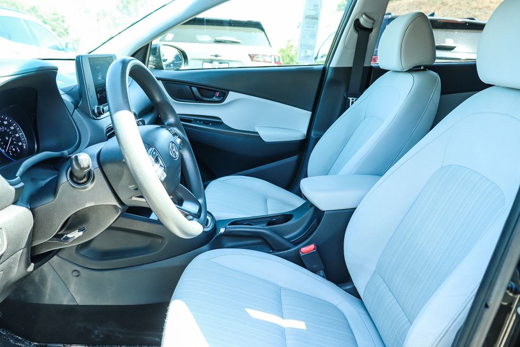 Thumbnail: 2023 Hyundai Kona - 10