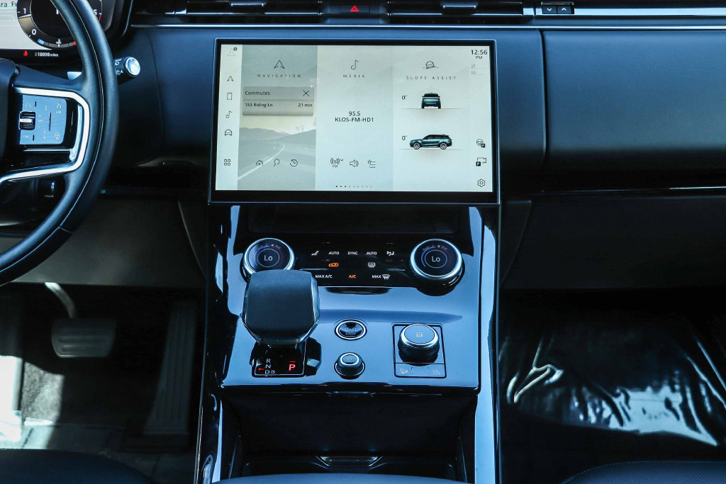 Thumbnail: 2023 Land Rover Range Rover Sport - 11
