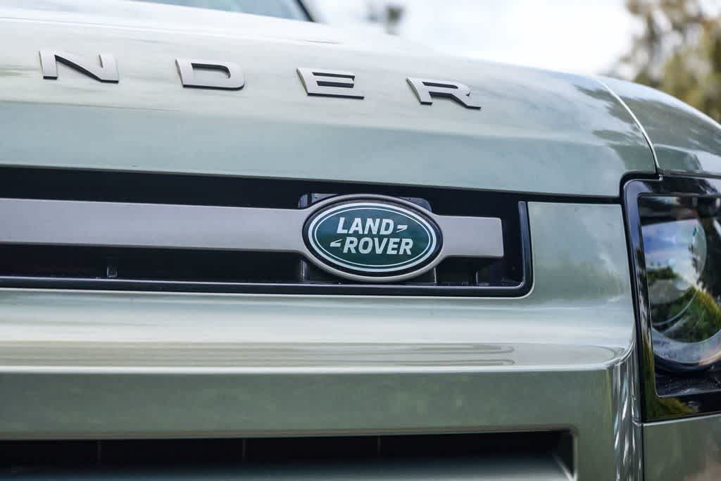 Thumbnail: 2023 Land Rover Defender - 22