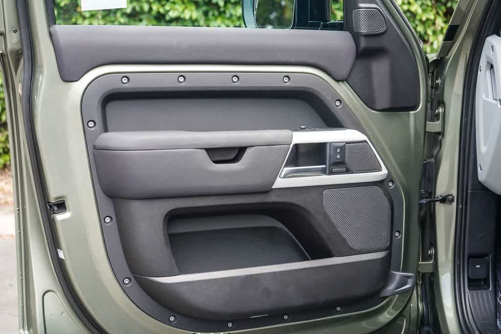 Thumbnail: 2023 Land Rover Defender - 25