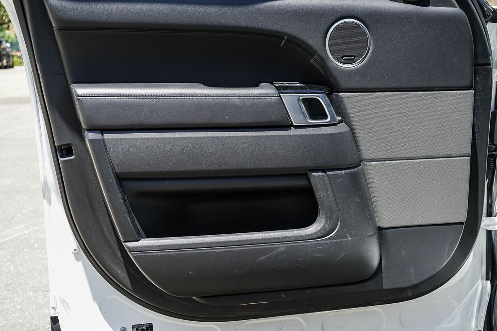 Thumbnail: 2022 Land Rover Range Rover Sport - 26