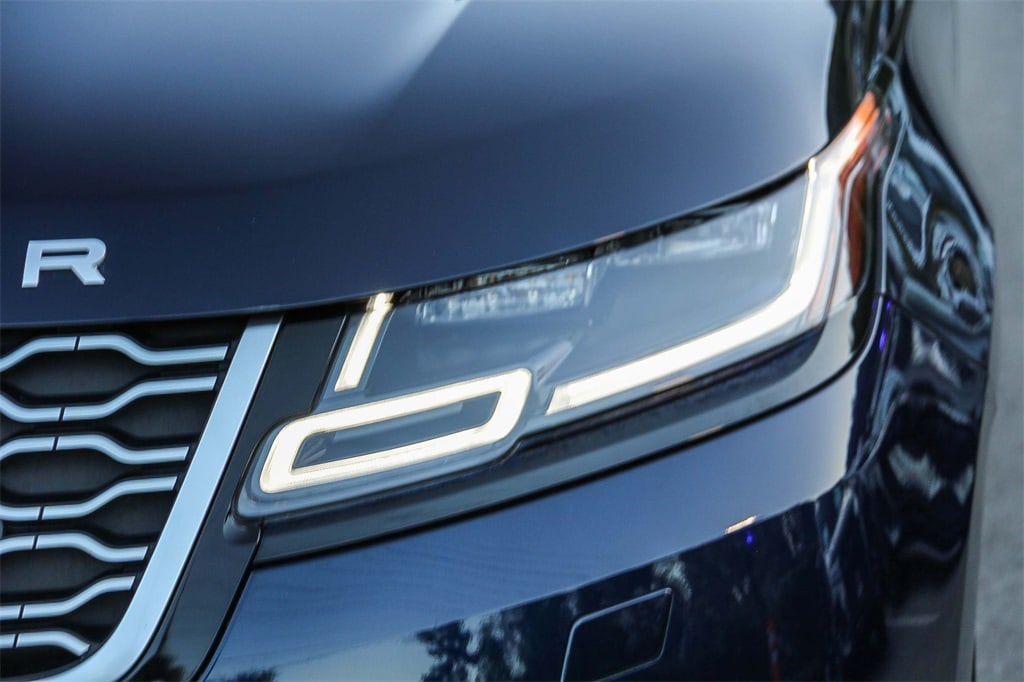 Thumbnail: 2021 Land Rover Range Rover Velar - 20