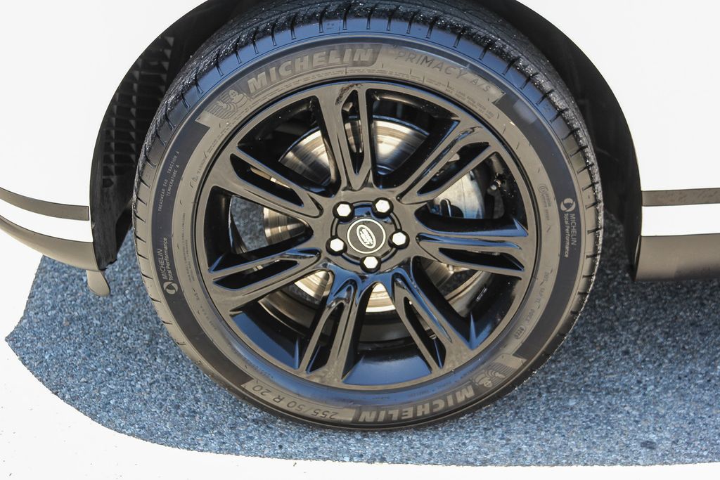 Thumbnail: 2023 Land Rover Range Rover Velar - 6