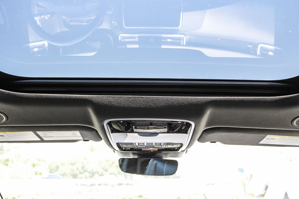 Thumbnail: 2023 Land Rover Range Rover Velar - 22