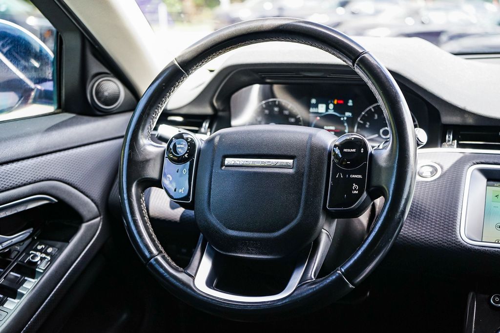 Thumbnail: 2020 Land Rover Range Rover Evoque - 11