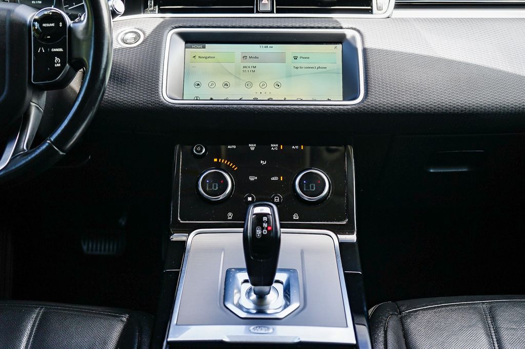 Thumbnail: 2020 Land Rover Range Rover Evoque - 7
