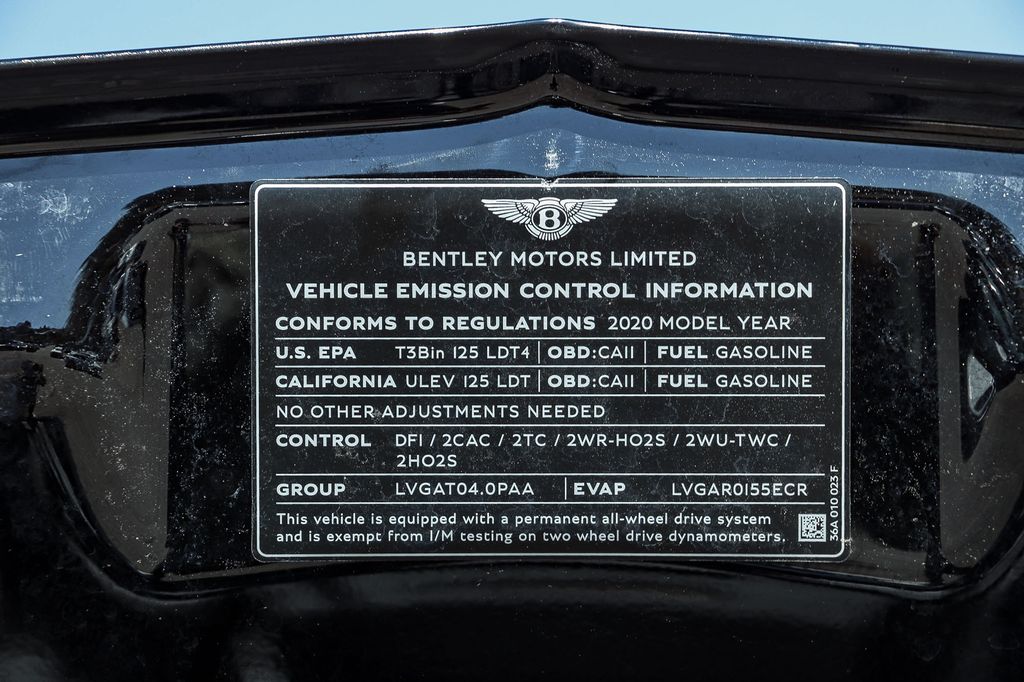Thumbnail: 2020 Bentley Bentayga - 16