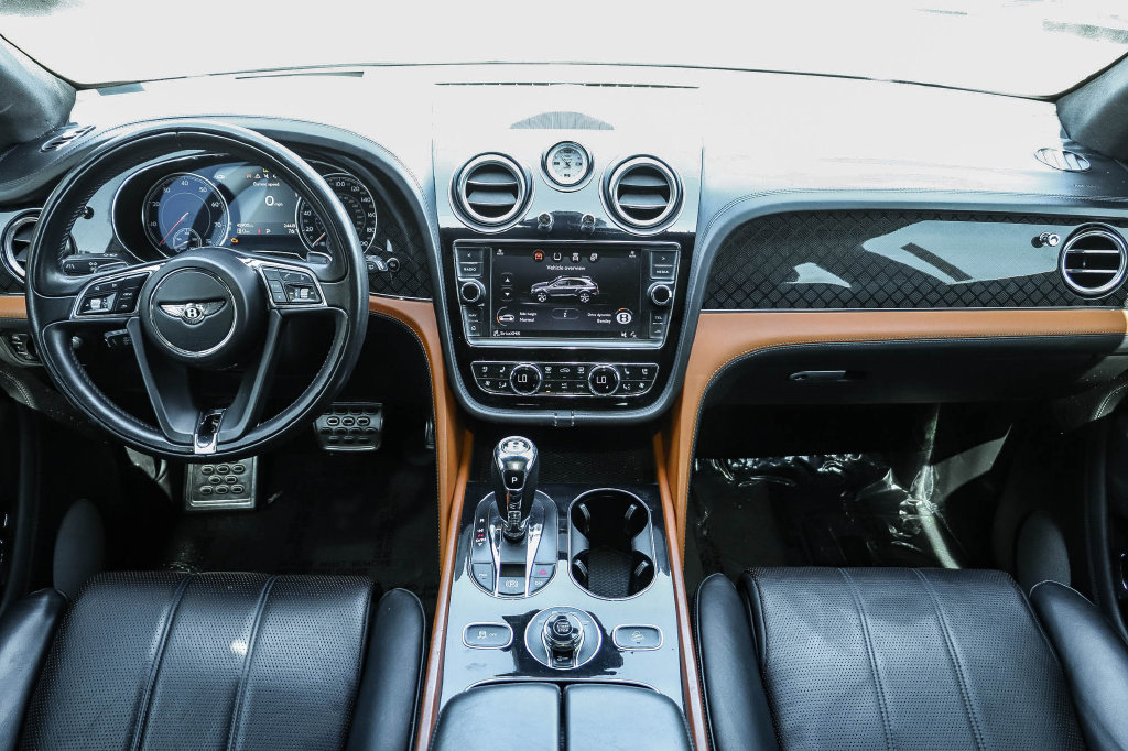 Thumbnail: 2020 Bentley Bentayga - 2