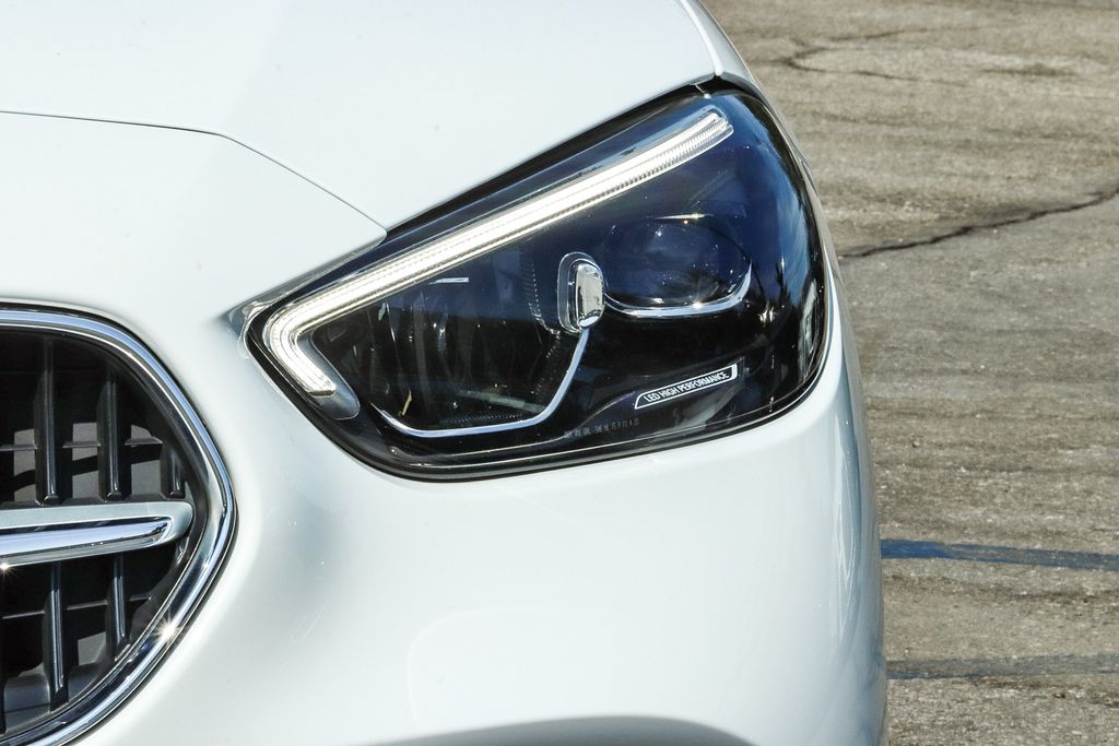 Thumbnail: 2023 Mercedes-Benz C-Class - 20
