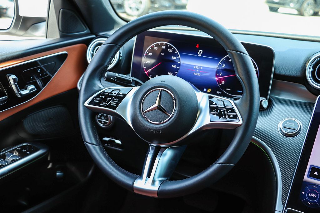 Thumbnail: 2023 Mercedes-Benz C-Class - 13