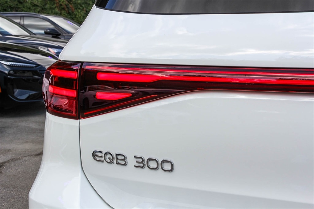Thumbnail: 2024 Mercedes-Benz EQB - 23
