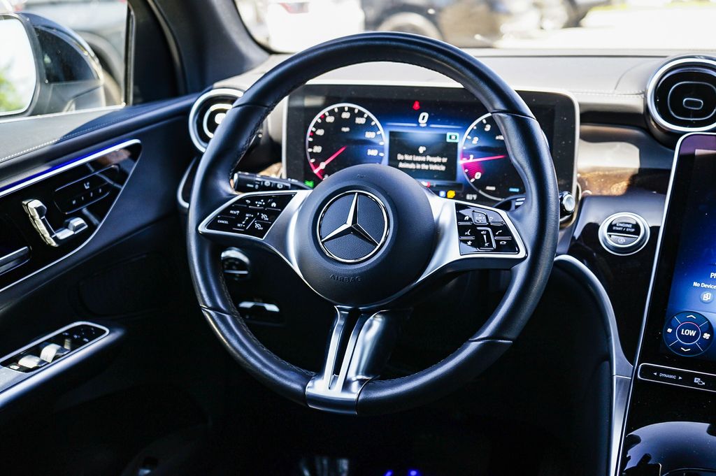 Thumbnail: 2024 Mercedes-Benz GLC - 13