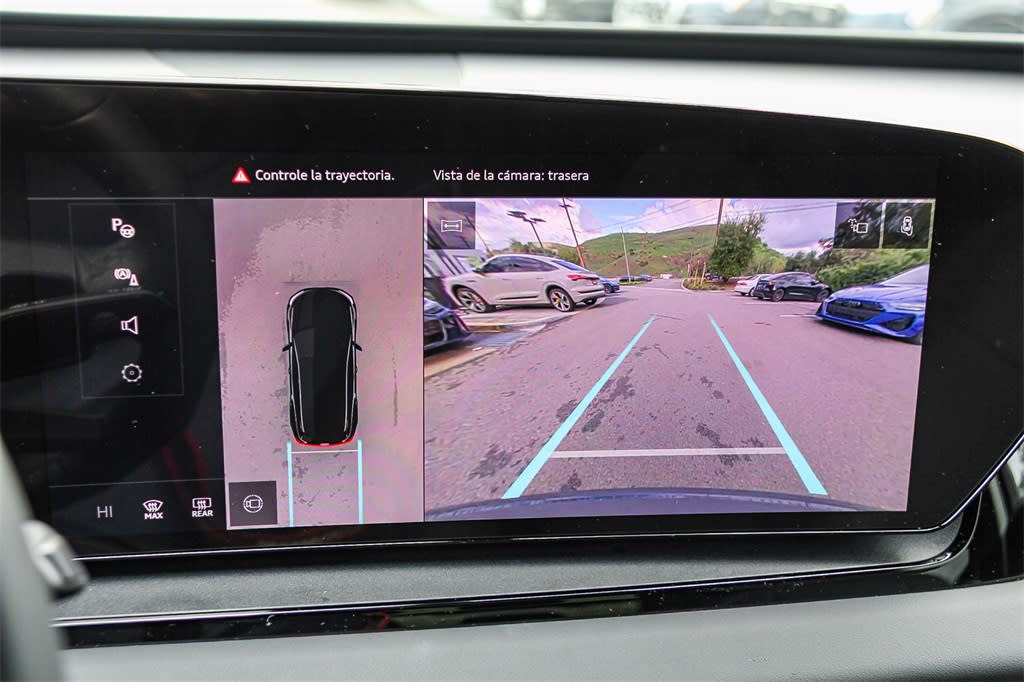 Thumbnail: 2025 Audi Q6 e-tron - 19