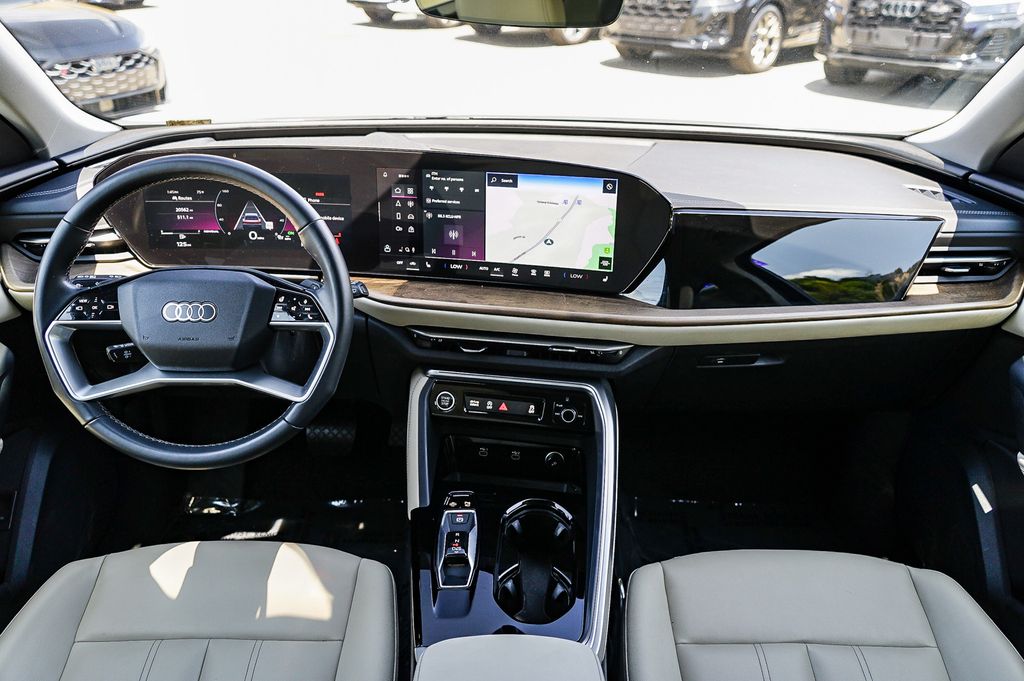 Thumbnail: 2025 Audi Q5 - 2