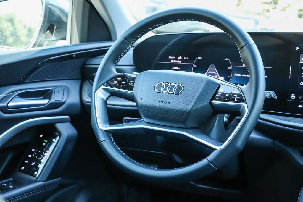 Thumbnail: 2025 Audi Q5 - 12