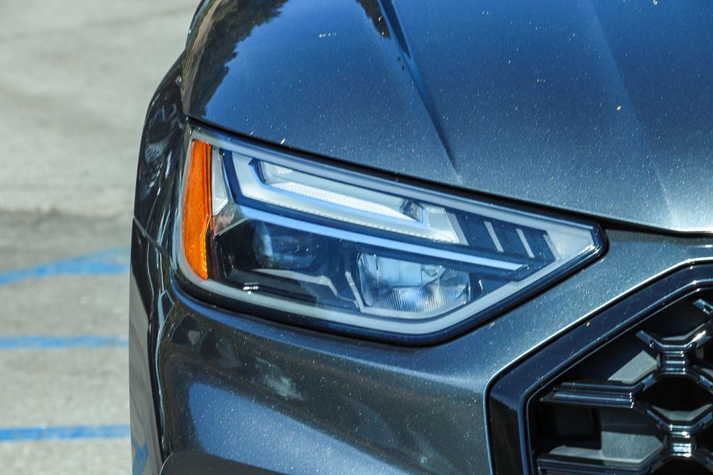 Thumbnail: 2023 Audi SQ5 - 20