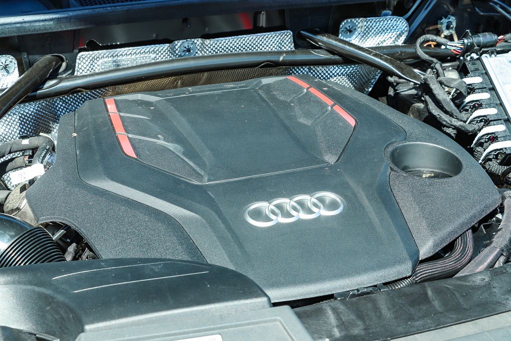 Thumbnail: 2023 Audi SQ5 - 29