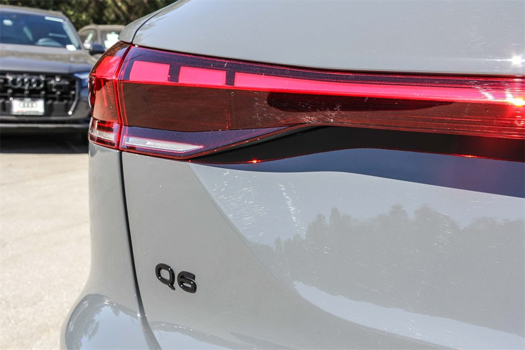 Thumbnail: 2025 Audi Q6 e-tron - 20