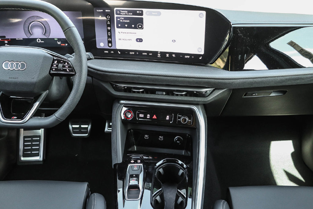 Thumbnail: 2026 Audi SQ5 - 8