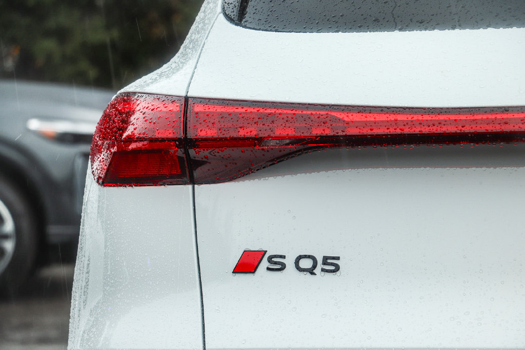 Thumbnail: 2026 Audi SQ5 - 19