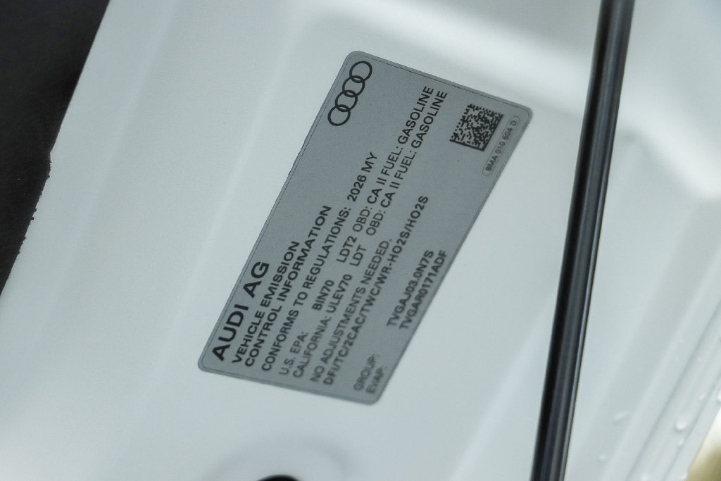 Thumbnail: 2026 Audi SQ5 - 16