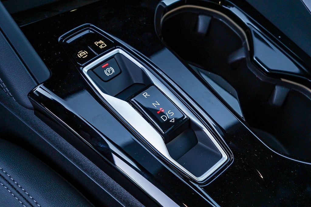 Thumbnail: 2025 Audi Q5 - 14