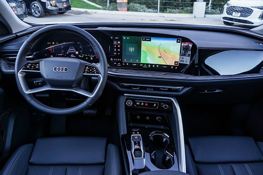 Thumbnail: 2025 Audi Q5 - 2