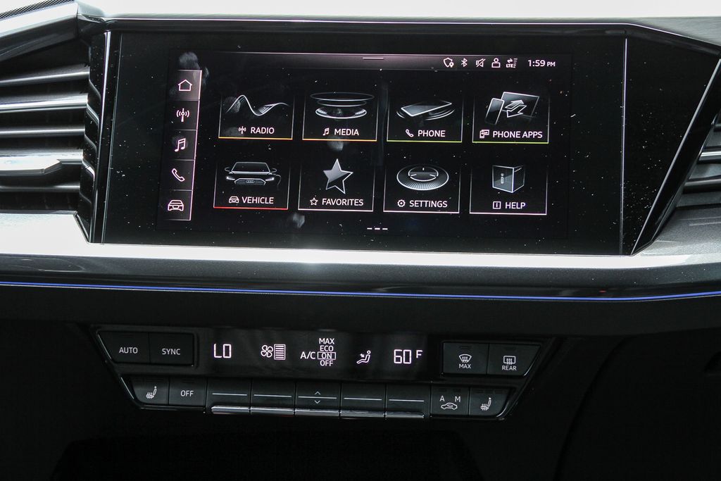 Thumbnail: 2022 Audi Q4 e-tron - 24