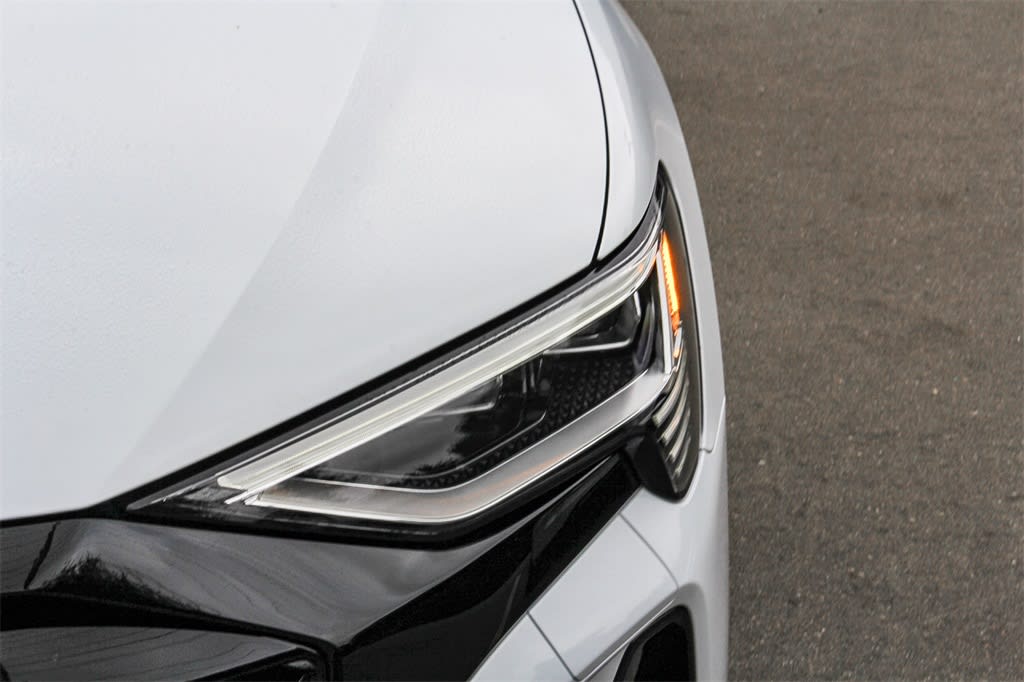 Thumbnail: 2024 Audi Q8 e-tron - 19