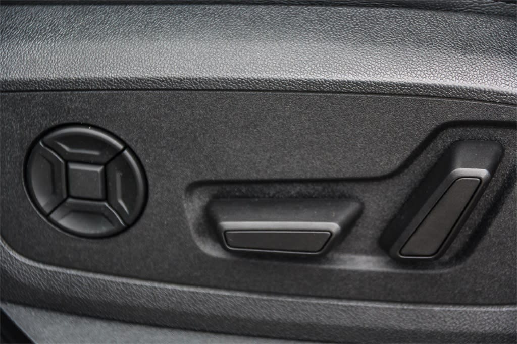 Thumbnail: 2024 Audi Q8 e-tron - 25