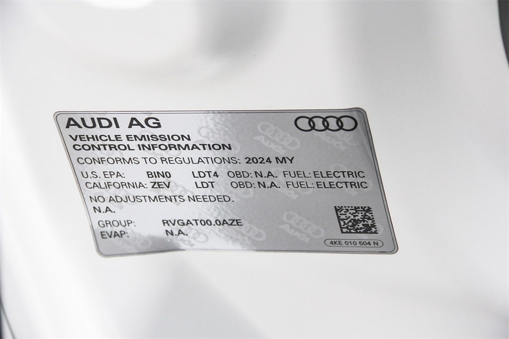 Thumbnail: 2024 Audi Q8 e-tron - 16