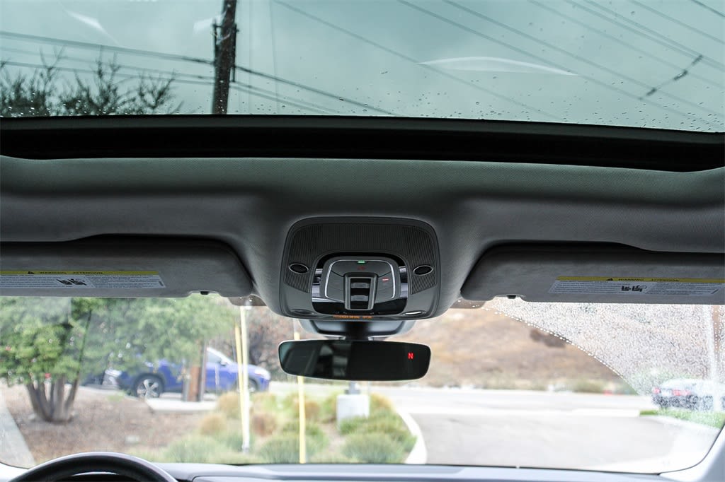 Thumbnail: 2024 Audi Q8 e-tron - 23