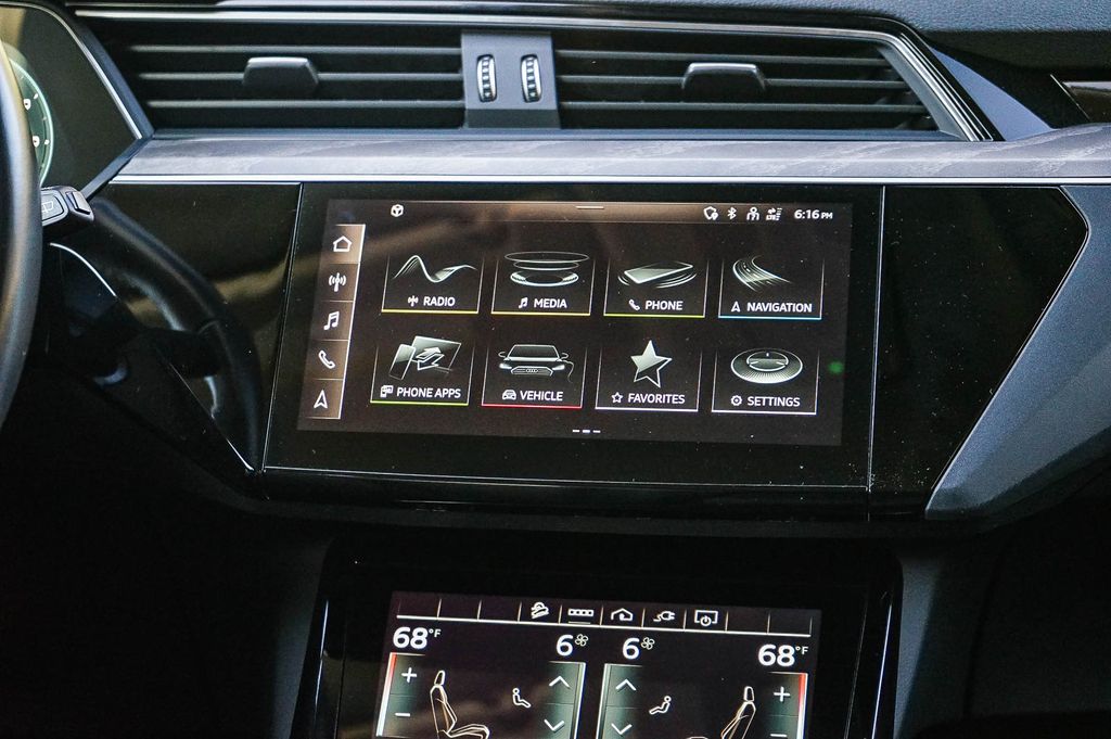 Thumbnail: 2024 Audi Q8 e-tron - 24